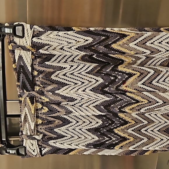 💕TRINA TURK💕 Drift Side Slit Crochet Lace Pant ~ Chevron Print XS NWT - Picture 10 of 15